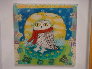 カレン・ホイップティング「スノーホワイトフクロウと四つ葉のクローバー」