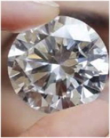 ダイヤモンドに近い透明性